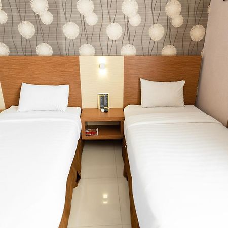 Neo Cempaka Hill Hotel Jembel Kültér fotó