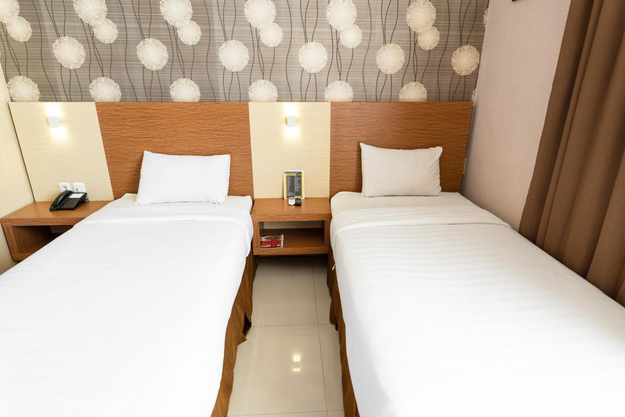 Neo Cempaka Hill Hotel Jembel Kültér fotó